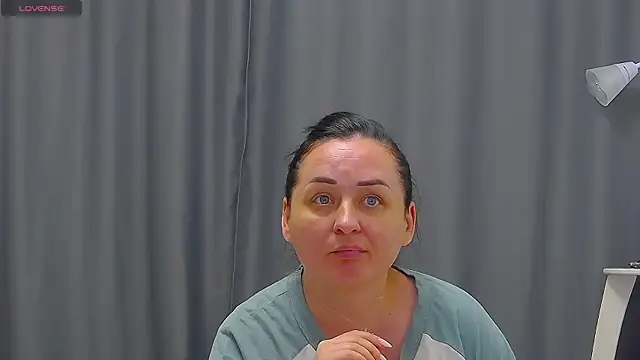 Snapshot of Viktoriafayx chatting on June 23, 2026, 4:05 pm Viktoriafayx online show from June 23, 2026, 4:05 pm