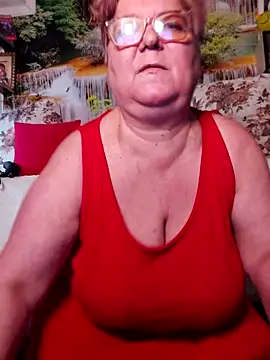 Snapshot of QueenPammy1 chatting on October 17, 2025, 5:55 am QueenPammy1 online show from October 17, 2025, 5:55 am