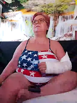 Snapshot of QueenPammy1 chatting on March 14, 2025, 12:51 pm QueenPammy1 online show from March 14, 2025, 12:51 pm