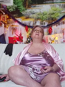 QueenPammy1 online show from December 18, 2025, 5:45 am