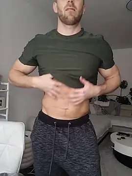 trainwithme online show from November 5, 2025, 8:39 am