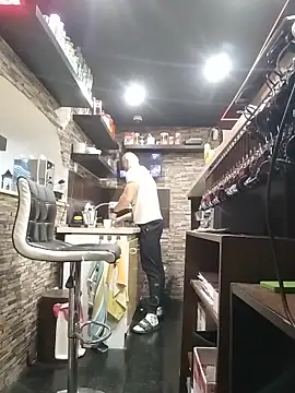 trainwithme online show from November 17, 2025, 3:49 pm