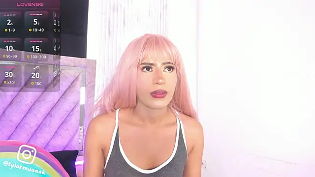 Taylor Harveey online show from November 26, 2025, 8:42 pm