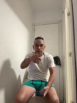 Snapshot of mateocali25 chatting on July 7, 2026, 12:52 pm mateocali25 online show from July 7, 2026, 12:52 pm