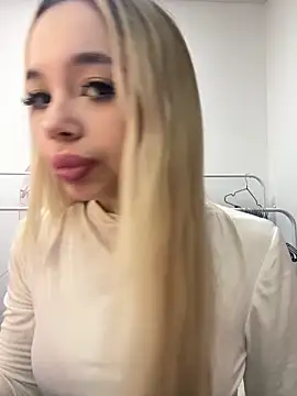 Snapshot of katyevance chatting on February 13, 2026, 8:03 am katyevance online show from February 13, 2026, 8:03 am