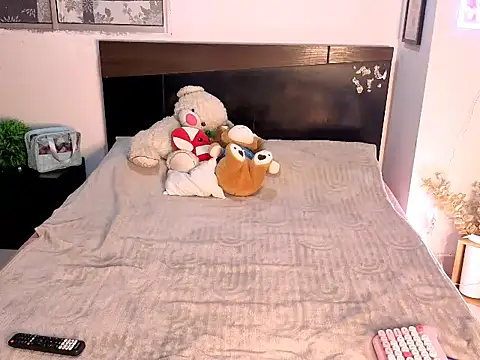 Snapshot of kronysmith chatting on February 7, 2026, 2:41 am kronysmith online show from February 7, 2026, 2:41 am