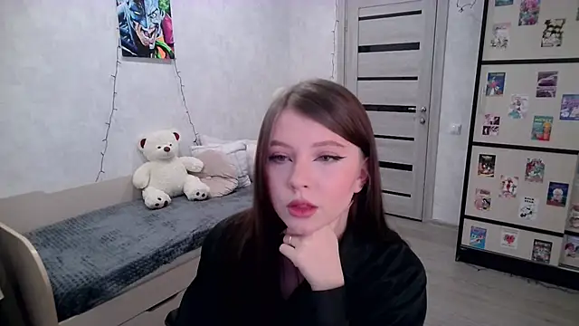 GinnyBlacky online show from November 5, 2025, 8:34 pm