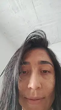 Elowyn online show from December 14, 2025, 6:13 pm