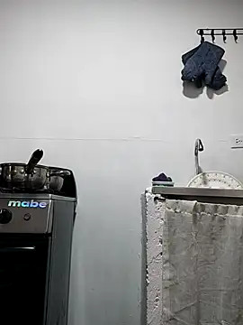 Elowyn online show from September 27, 2025, 5:19 pm