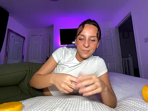 Missalex xo online show from October 20, 2025, 8:42 pm