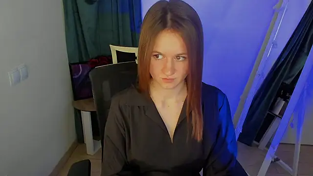 Catherine e online show from November 23, 2025, 8:08 pm