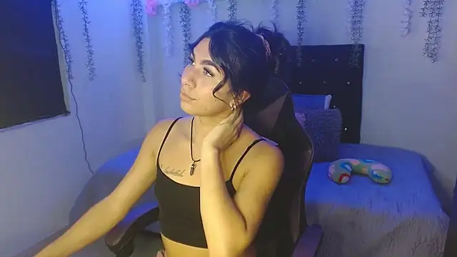 Snapshot of Lyaa_Cute chatting on February 9, 2026, 1:25 am Lyaa Cute online show from February 9, 2026, 1:25 am