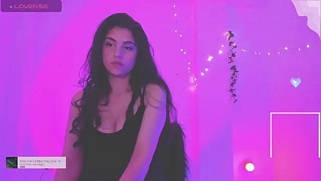 Gia Blair online show from May 12, 2026, 5:08 pm