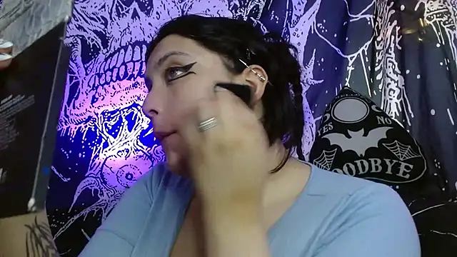 mikaskullcs online show from September 27, 2025, 4:29 am