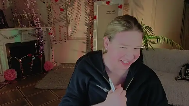 Jes Solar online show from March 1, 2026, 10:10 pm