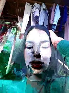 Snapshot of adrianagilton chatting on October 18, 2025, 10:23 pm adrianagilton online show from October 18, 2025, 10:23 pm