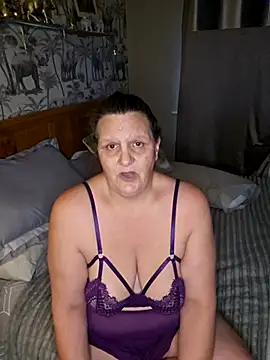 MissQueenBeex online show from January 16, 2026, 4:22 pm