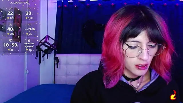 goth minerva online show from November 6, 2025, 1:26 pm