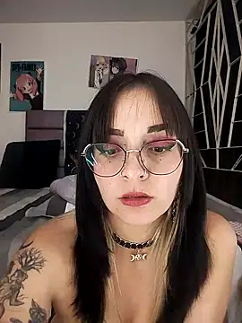 KARINNA  RAVEN online show from March 4, 2026, 1:46 am