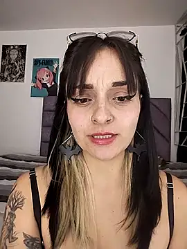 KARINNA  RAVEN online show from March 11, 2026, 1:10 am