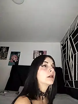 KARINNA  RAVEN online show from March 18, 2026, 11:48 pm