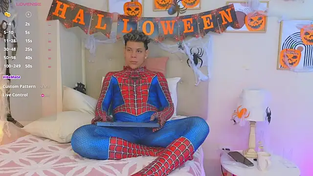 Almiboys online show from October 29, 2025, 8:41 pm