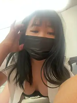 Juniel 2 online show from March 18, 2025, 8:28 am