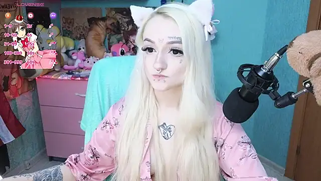 Manuela unicorn online show from March 19, 2025, 3:41 am