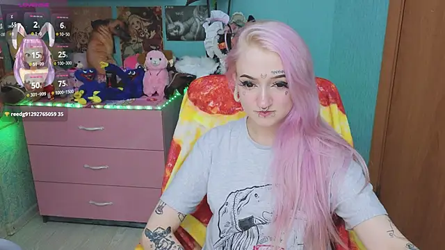 Manuela unicorn online show from September 12, 2025, 4:07 pm