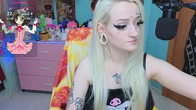 Snapshot of Manuela_unicorn chatting on July 8, 2026, 4:18 pm Manuela unicorn online show from July 8, 2026, 4:18 pm