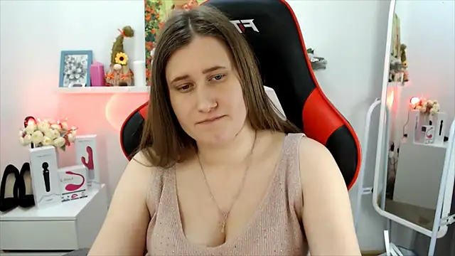 Lucky Lana online show from March 16, 2026, 5:44 am