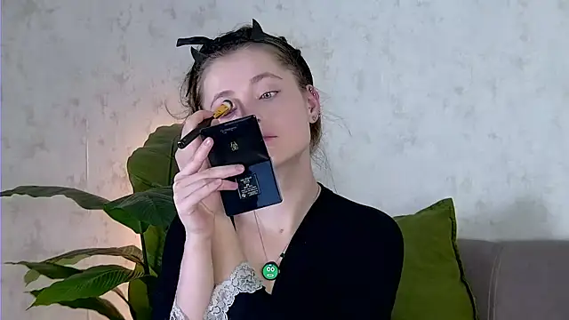 AshleyD  online show from November 20, 2025, 1:28 am