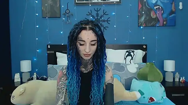 Velvetbat online show from March 27, 2026, 7:06 am