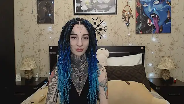 Velvetbat online show from March 3, 2026, 6:53 am