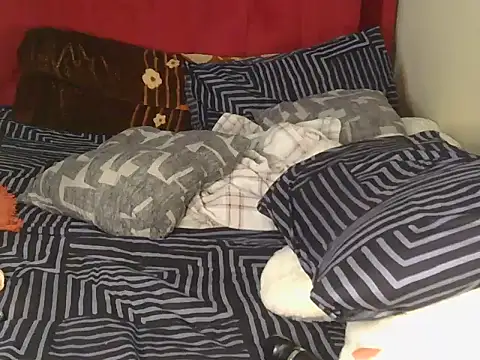 YummyMelanin117 online show from January 6, 2026, 7:18 pm