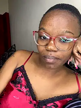 YummyMelanin117 online show from December 3, 2025, 9:58 pm