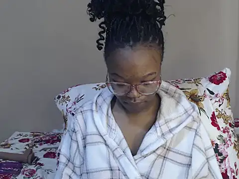 YummyMelanin117 online show from March 20, 2026, 12:50 pm