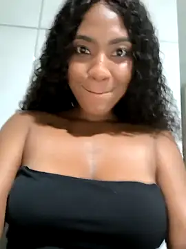 Snapshot of Angel_tammy chatting on February 18, 2026, 11:45 pm Angel tammy online show from February 18, 2026, 11:45 pm