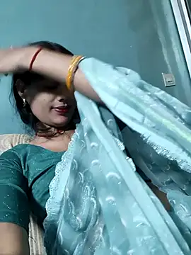 Eshwari Chopra online show from November 12, 2025, 1:21 am