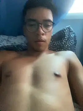 hiaguexxx online show from November 8, 2025, 6:44 pm