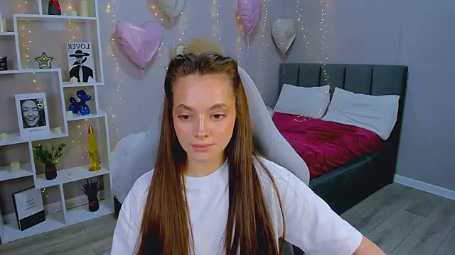 MelanieAlves online show from March 9, 2026, 6:00 pm