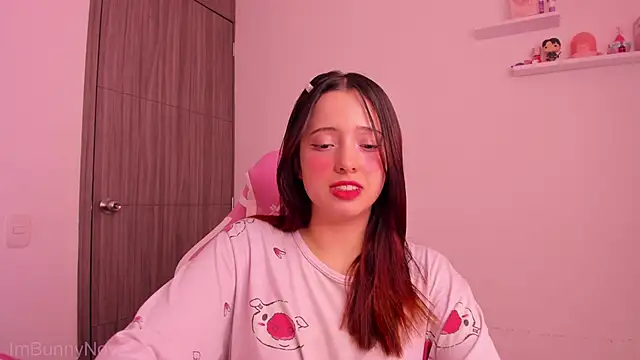 ImBunnyNova online show from May 21, 2026, 5:54 pm