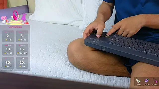 Hotboy21  online show from October 30, 2025, 3:49 am