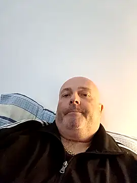 Snapshot of Alexis_Bull chatting on October 3, 2025, 2:40 pm Alexis Bull online show from October 3, 2025, 2:40 pm