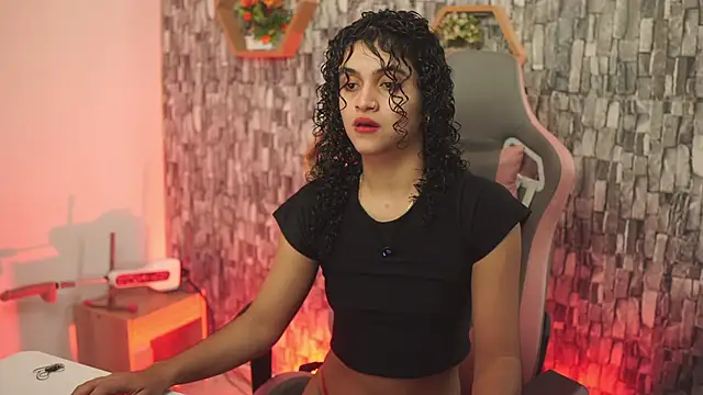 bonniie 98  online show from February 11, 2026, 7:03 pm