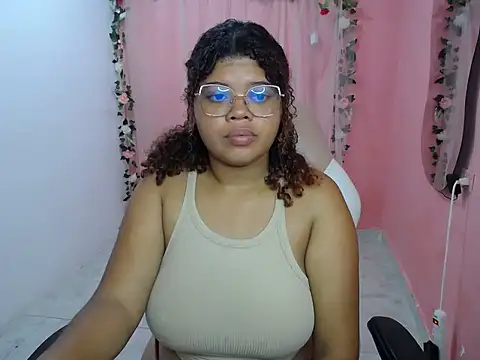 natalietits1 online show from October 2, 2025, 3:26 pm