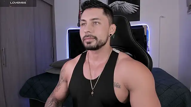 Snapshot of santi_aesthetic chatting on March 12, 2026, 12:05 am santi aesthetic online show from March 12, 2026, 12:05 am