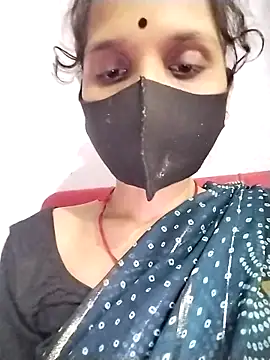 Snapshot of Soniy-Maax chatting on September 30, 2025, 8:31 am Soniy-Maax online show from September 30, 2025, 8:31 am