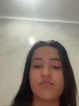 Manu 2002  online show from May 16, 2026, 1:26 am