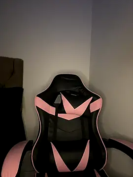 Manu 2002  online show from September 28, 2025, 12:06 am